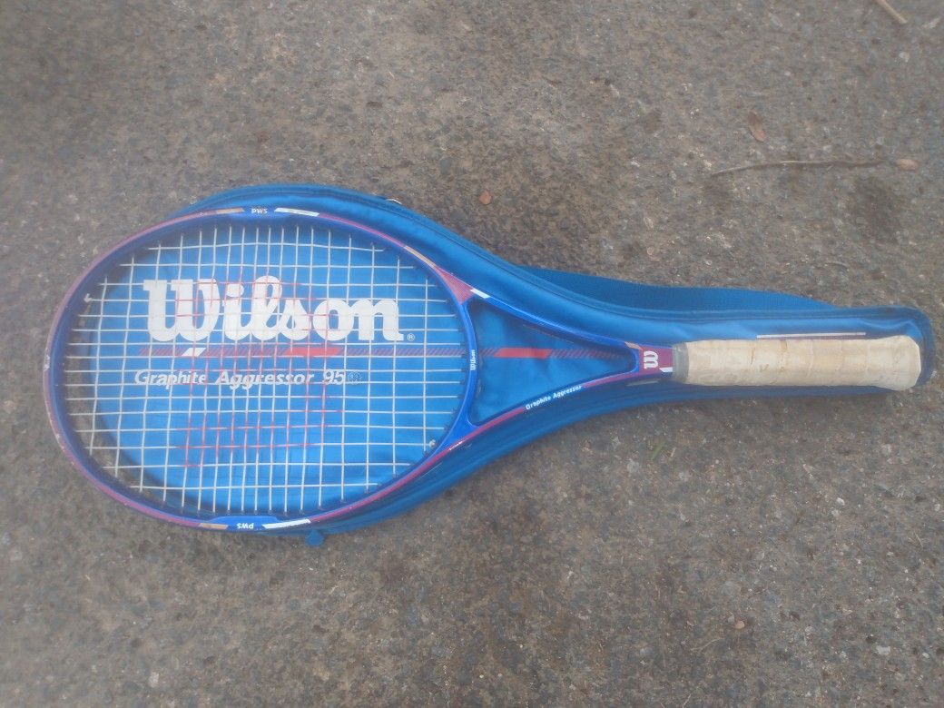 2 Wilson tennis raquets