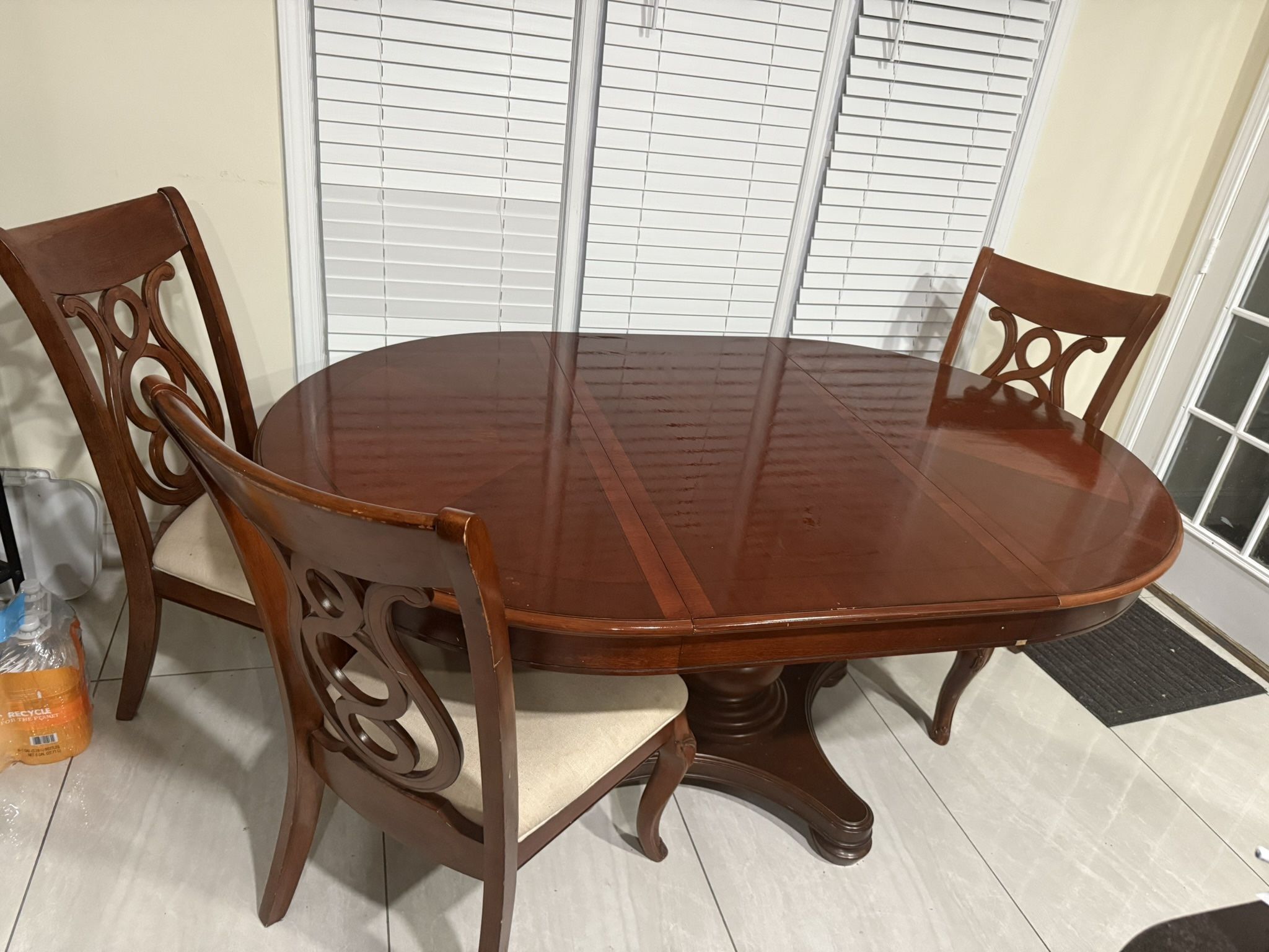 Dinning Room Table W/ 4 Chairs