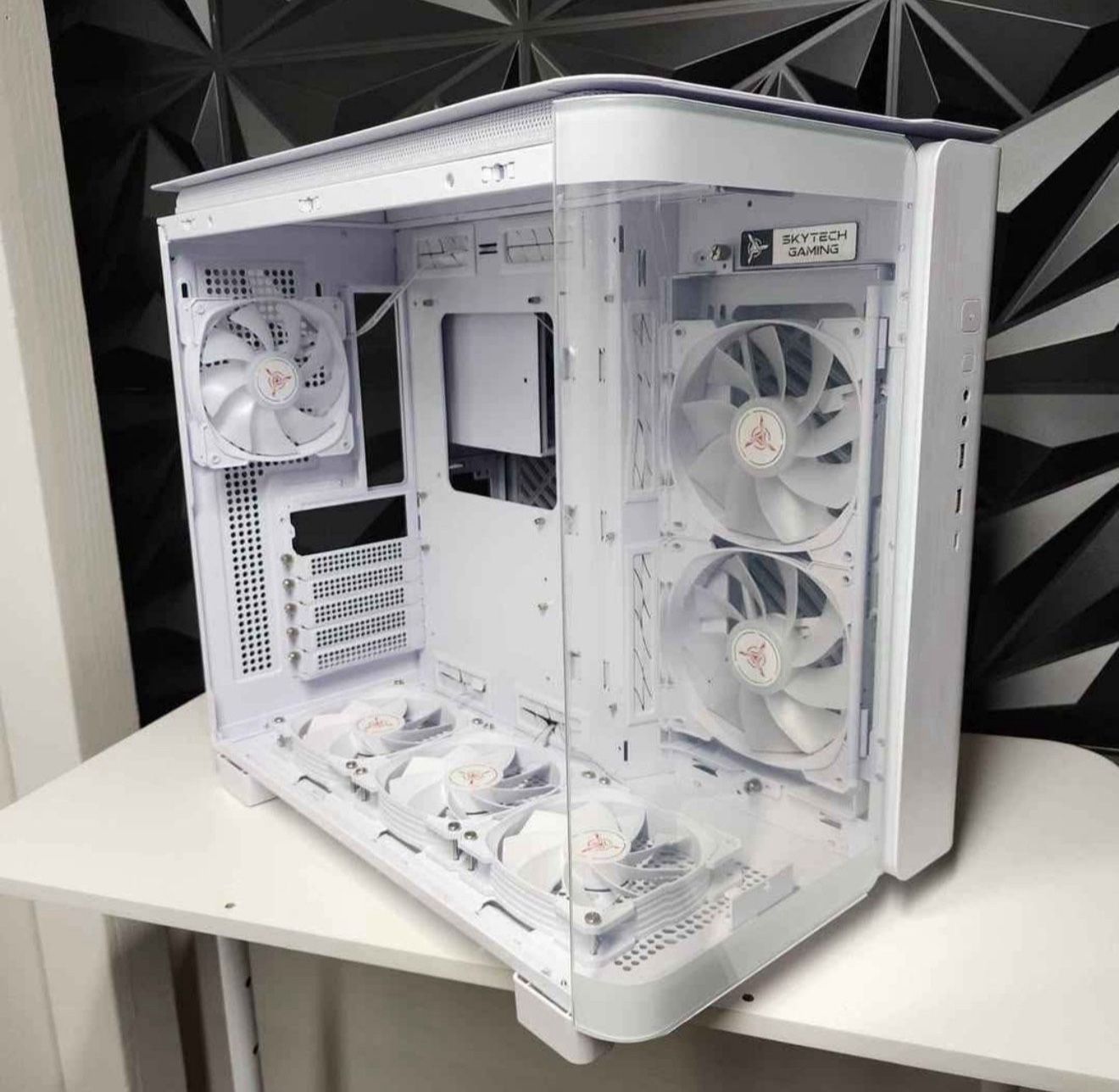 Montech White King95 Rgb Gaming Pc Case