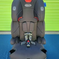 Tranzitions 3 in 1 Harness Booster Seat