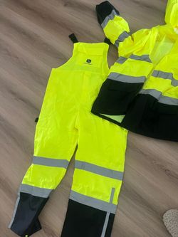 John Deere rain gear