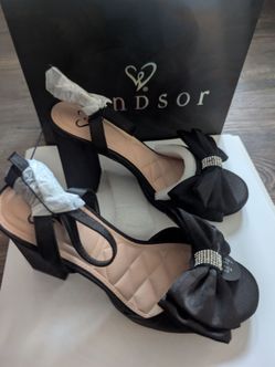 Brand New 7.5 Windsor Shoes