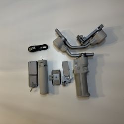 DJI - RS 4 Mini 3-Axis Gimbal Stabilizer