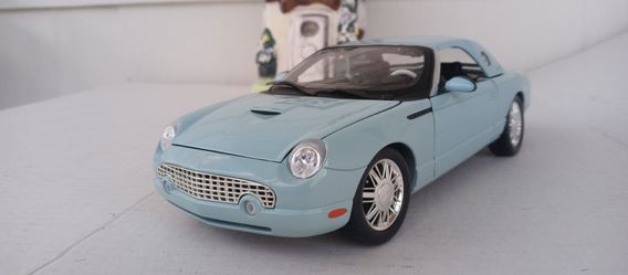 Die Cast Metal - 2003 Thunderbird -New-