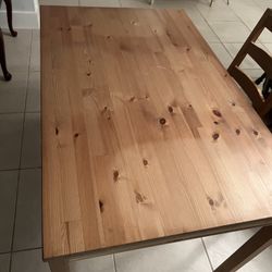 Kitchen Table & 4 Chairs