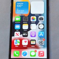 NICE APPLE iPhone 7 UNLOCKED 32GB Cell Phone iOS15