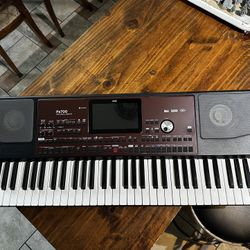 Korg PA 700 Keyboard Arranger Piano