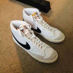 Nike blazer size 10