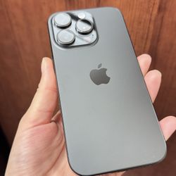 Like new Apple IPhone 16 Pro 128GB FACTORY UNLOCKED 