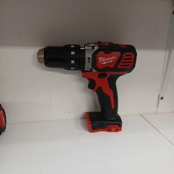 Milwaukee New Hammer Drill M18 