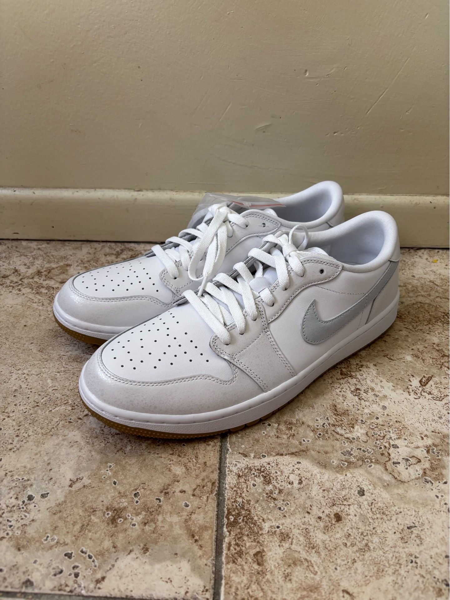 Air Jordan men’s golf shoes size 10.5