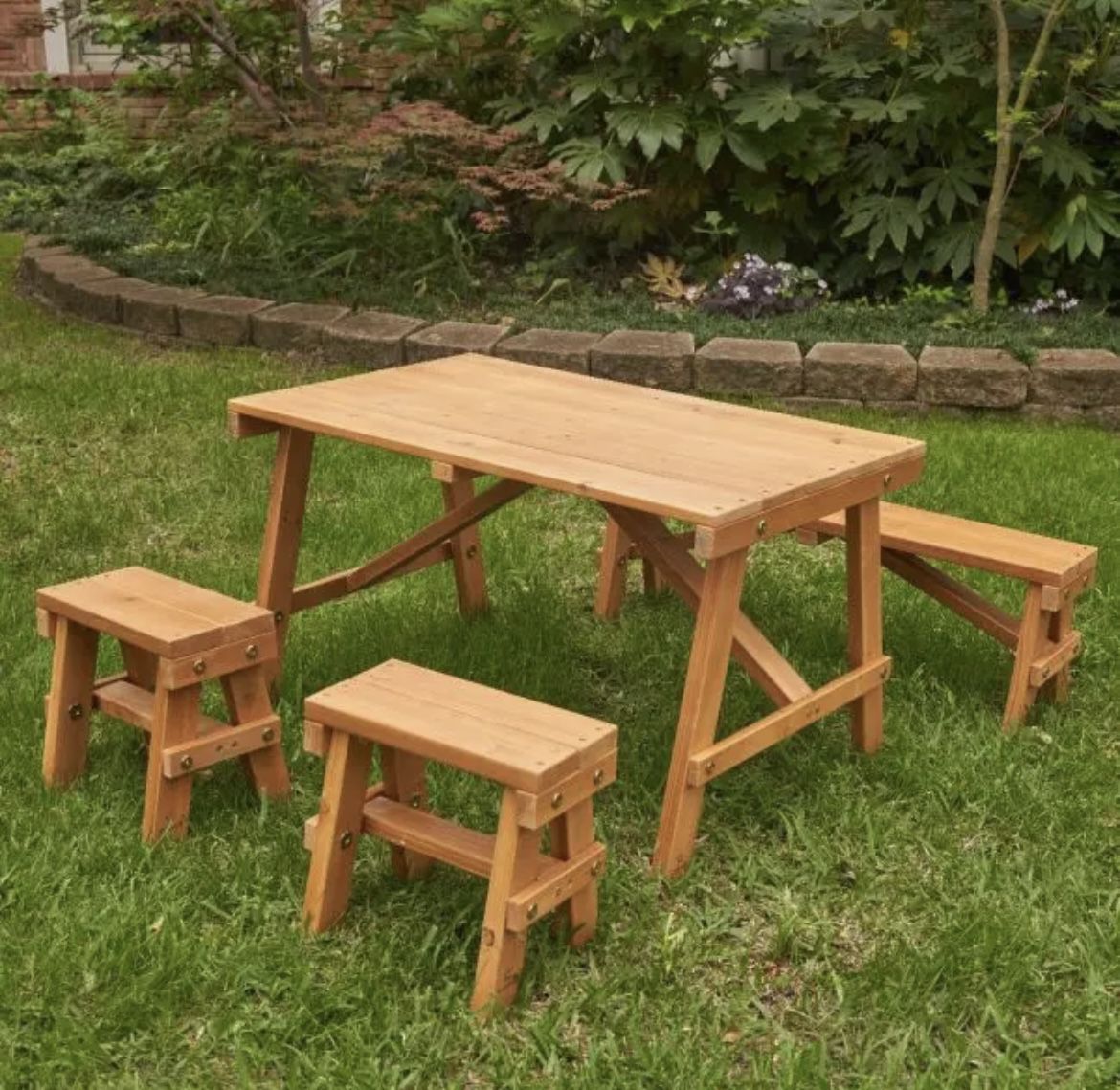 KidKraft Wooden Outdoor Picnic Table Set