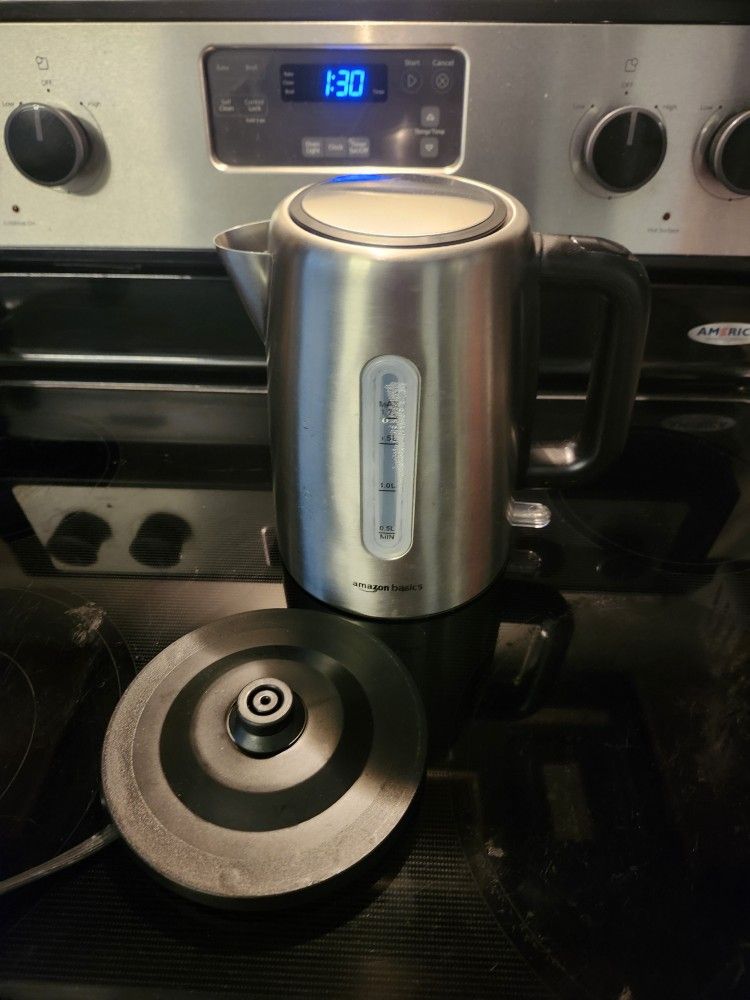 Amazon Basic Electric Kettle