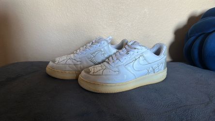 Mr. Cartoon Air Force 1s La maps