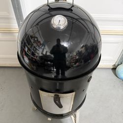 Weber Smoker Grill