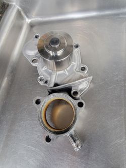 Automotive Engine Water Pump