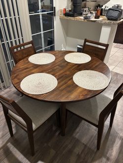 Round Wood Dining Table with 4 Chairs