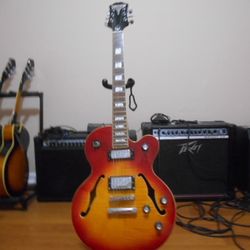 EPIPHONE ALLEYKAT GUITAR