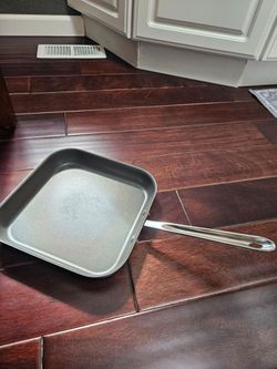 All Clad non-stick pan