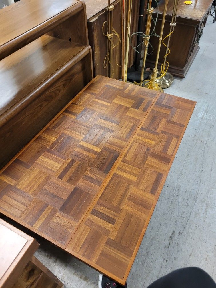 Drop Leaf Coffee Table