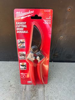 Milwaukee 1 in. Cut Capacity High Carbon Steel Blade Bypass Hand Pruner