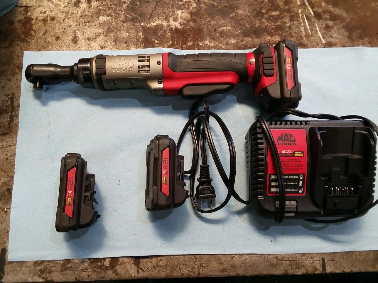 Mac tools 12V Max 3/8″ ratchet (BRS038-S2)