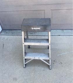 Husky 3 ft Step Ladder
