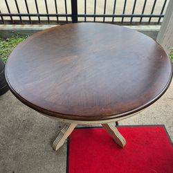 Nice Used Large Round Dining Table.