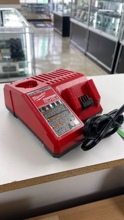 Milwaukee charger m12-m18
