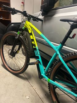 USED ONLY TWICE Trek Marlin 5 - size 56 with NEW tires