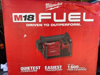 Milwaukee 2 gallon compact quiet compressor m18  new , tool only