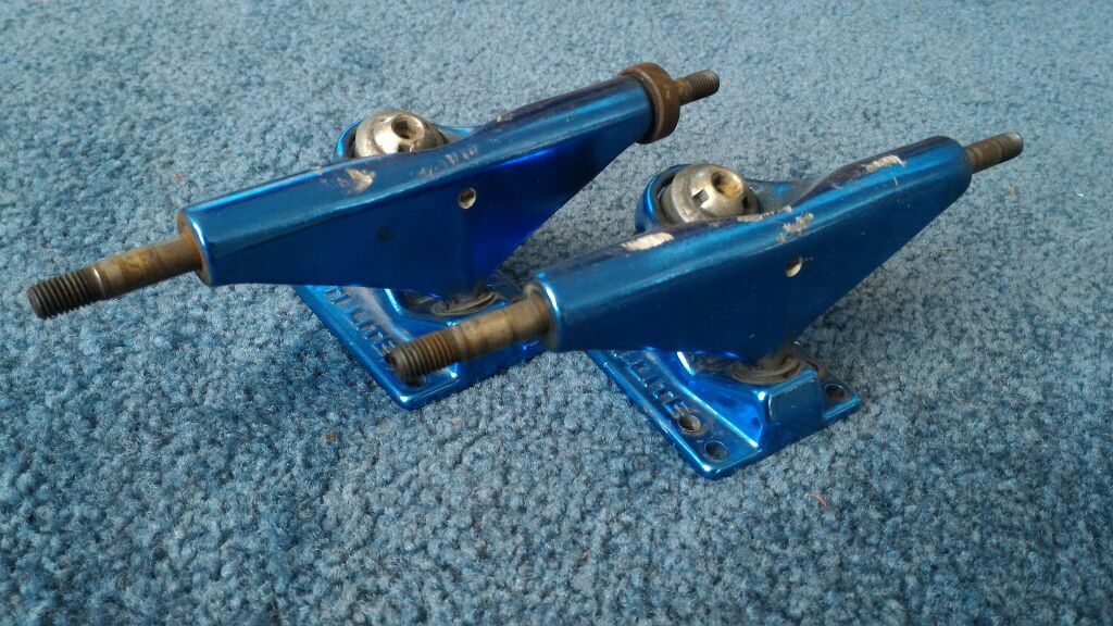 Titan skateboard trucks