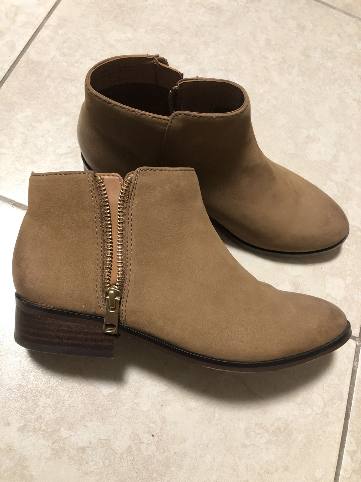 ALDO Ankle boots Size: 7 - 7.5