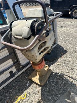 Compactor jumping jack