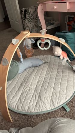 Baby activity gym