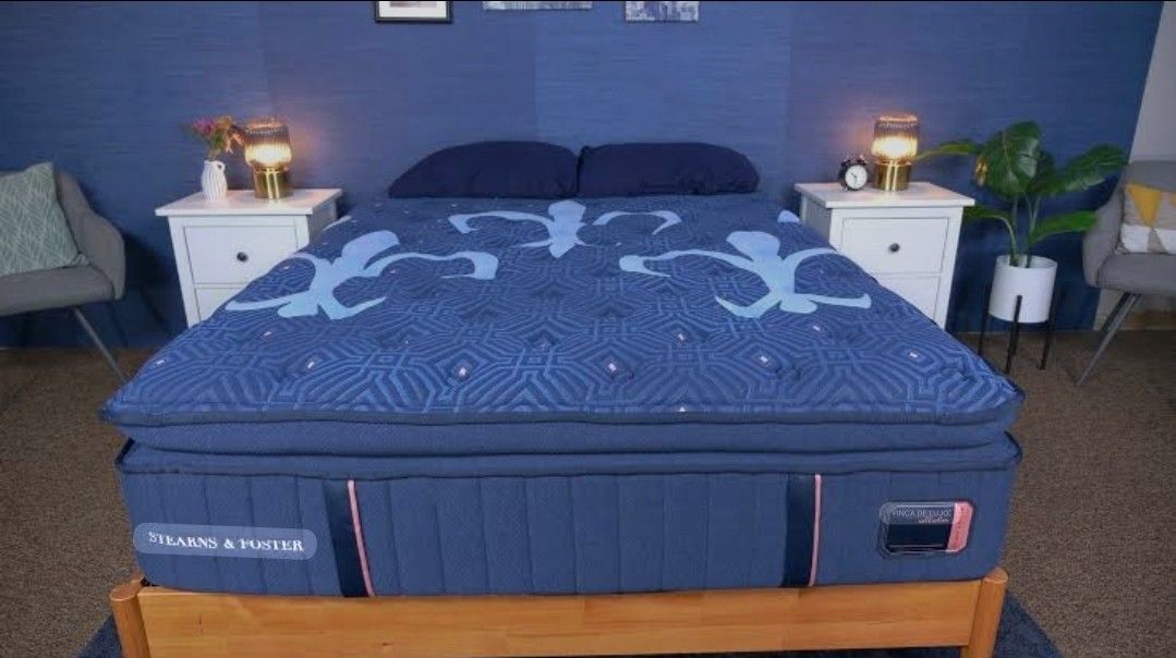 Stearns And Foster Queen Mattress