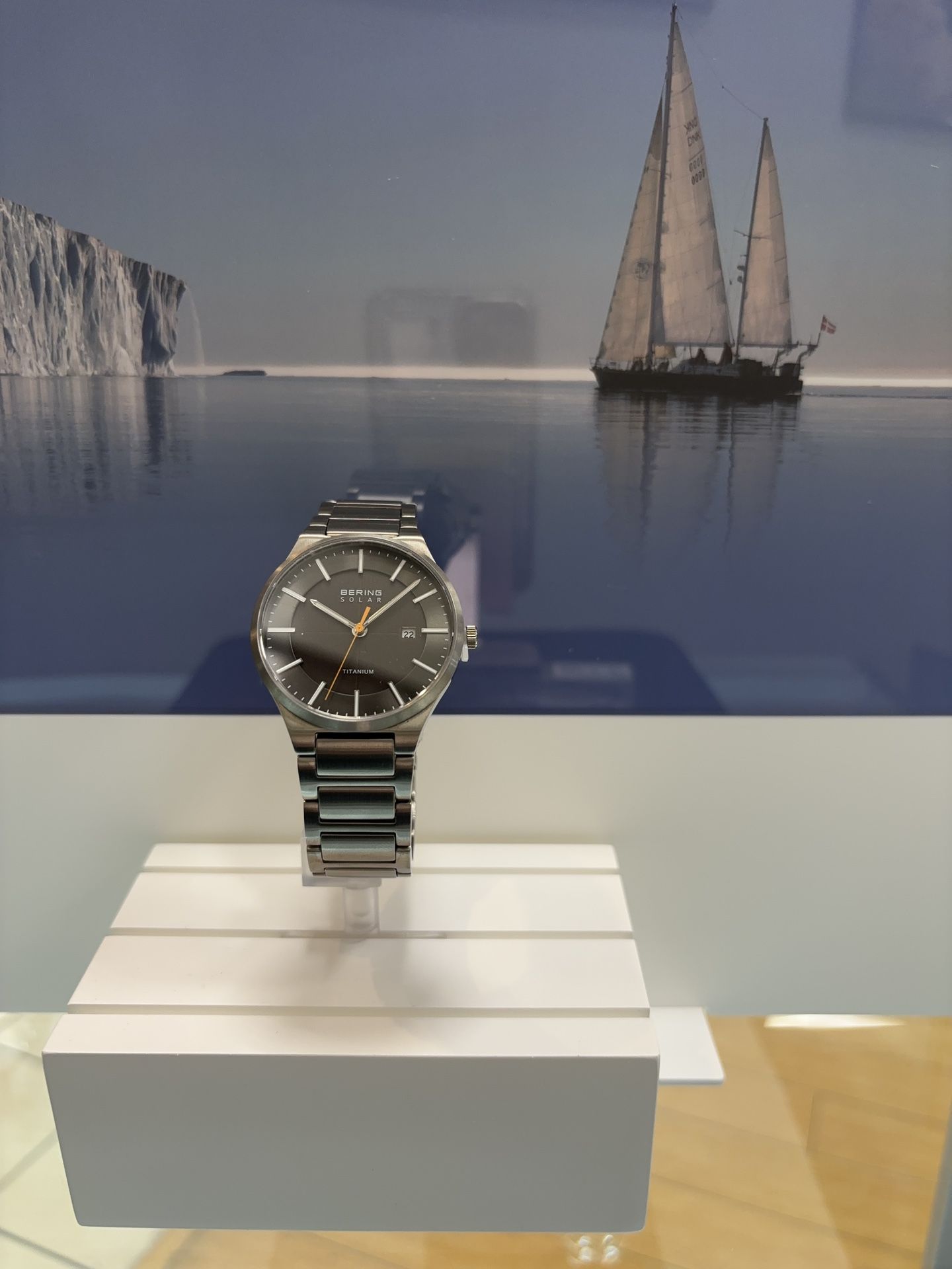 BERING WATCH SOLAR 15239 779