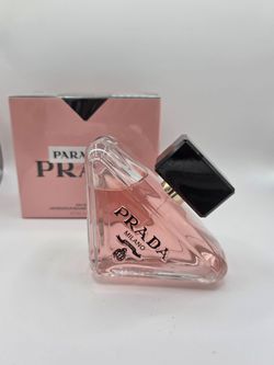 Prada Paradoxe Perfume