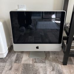 Apple iMac Still Works Well