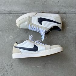 Nike Blazer Low white trainers