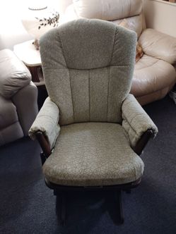 Rocking chair in Good 👍 condition