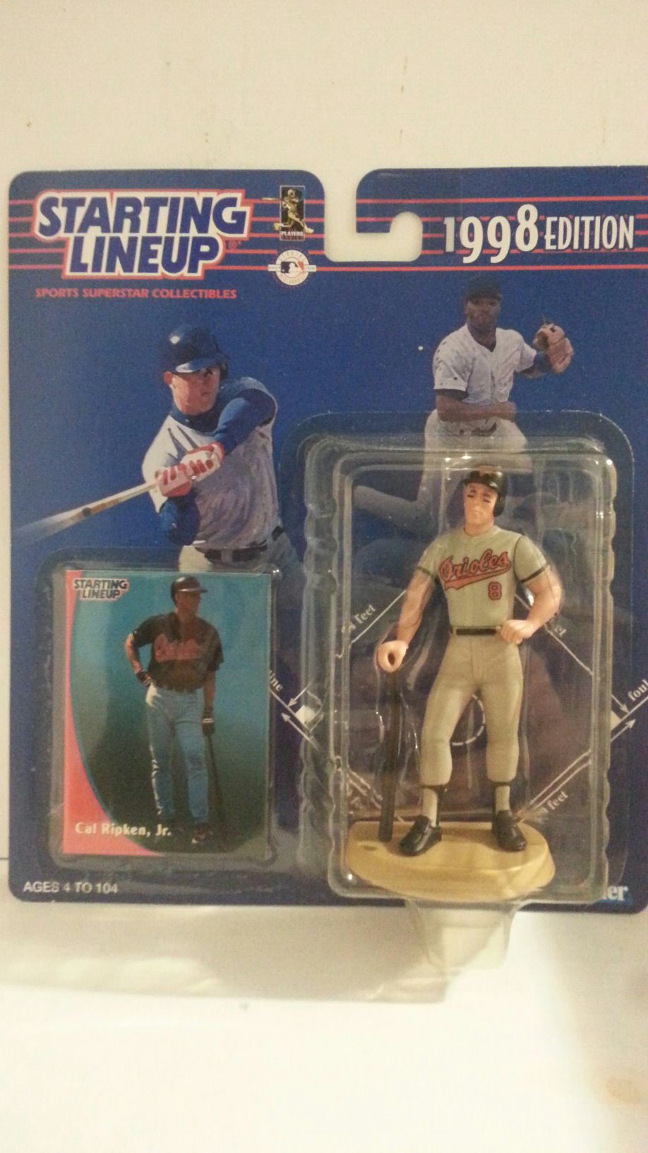 Starting Lineup Cal Ripken Jr Action Figure 1998 Edition Comes with a trading card