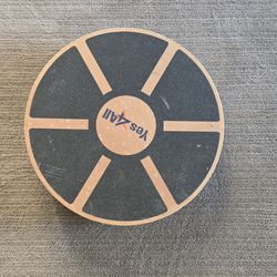 Wooden balance board for training