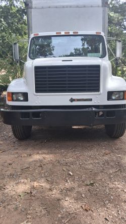 26Ft International 4900DT466E Diesel 2001