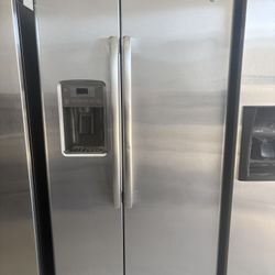 REFRIGERADOR GE De 36 Pulgadas 