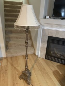 Floor lamp