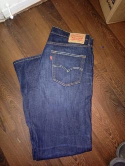 Levis jean , size: w 34 L32 .Brand New.
