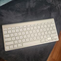 Apple Wireless Keyboard 