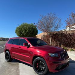 2012 JEEP GRAND CHEROKEE SRT 4x4
