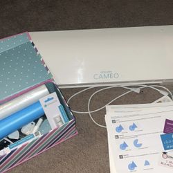 SILHOUETTE CAMEO - BRAND NEW